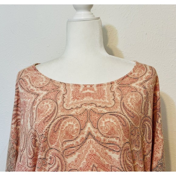 Chico's  Size 2 US L Symmetrical Scrolls Samantha Top 3/4 Sleeves - Picture 2 of 12